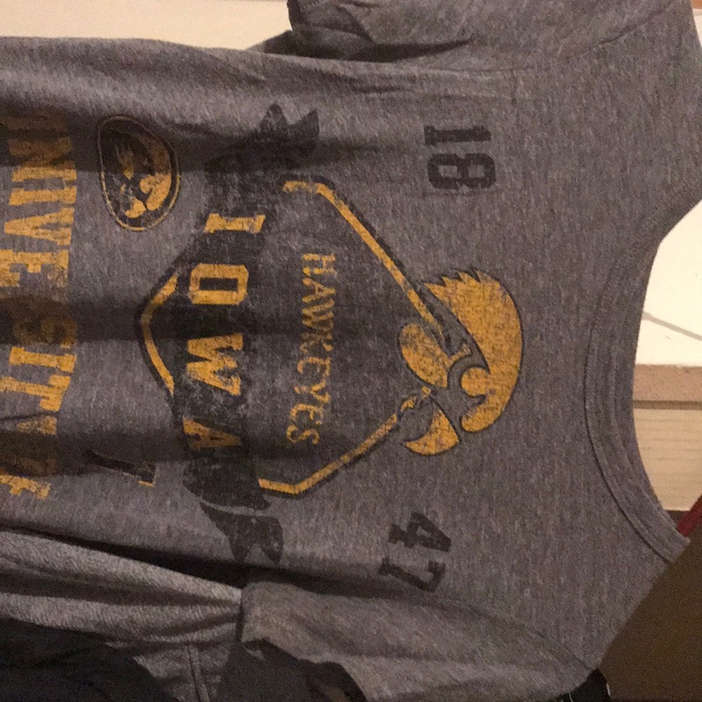 Iowa Hawkeyes shirt